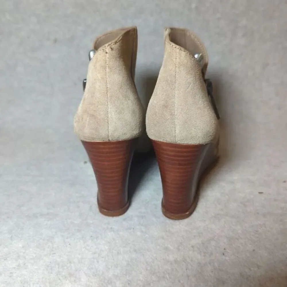 1STATE  Women's Kaleb‎ Boot Size 8 Wedge Heel Tan Taupe Suede Zip Shoe